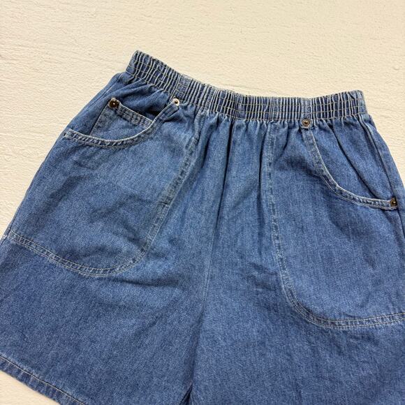 Vintage 90s Cabin Creek High Waisted Denim Shorts, Size 6 Petite - Picture 2 of 5